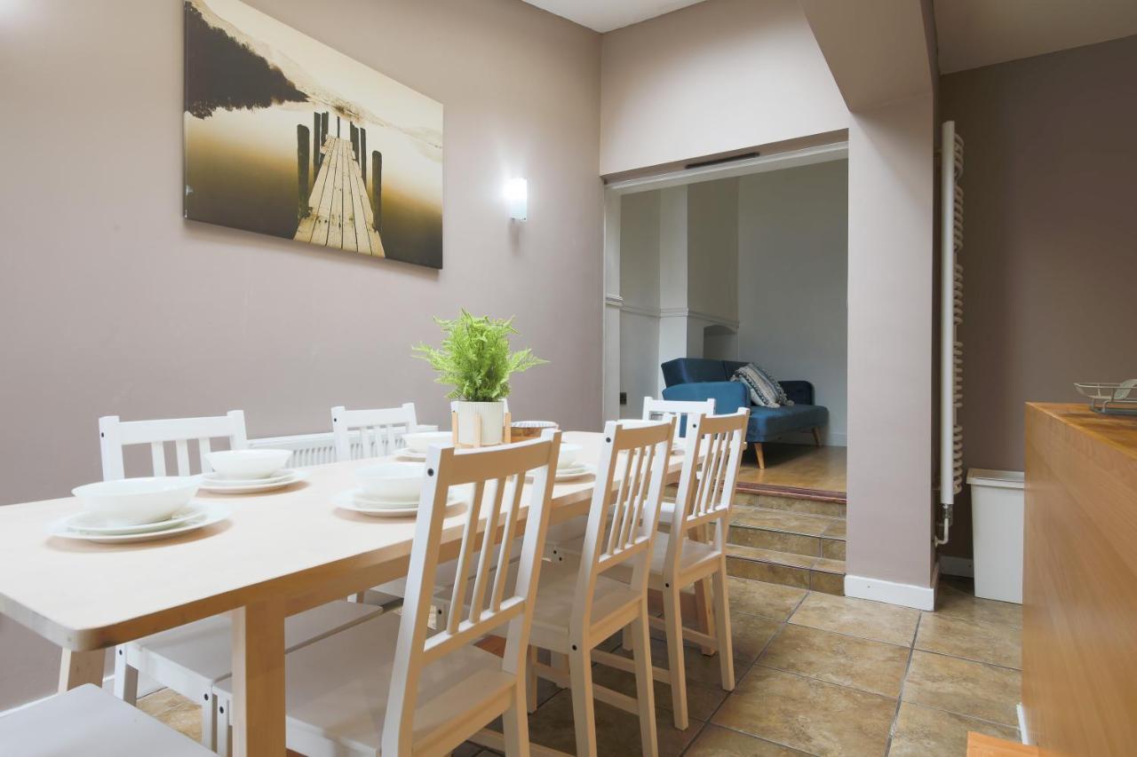 Spacious 4 Bedroom House- Walking Distance To City Centre & Great Backyard 卡迪夫 外观 照片